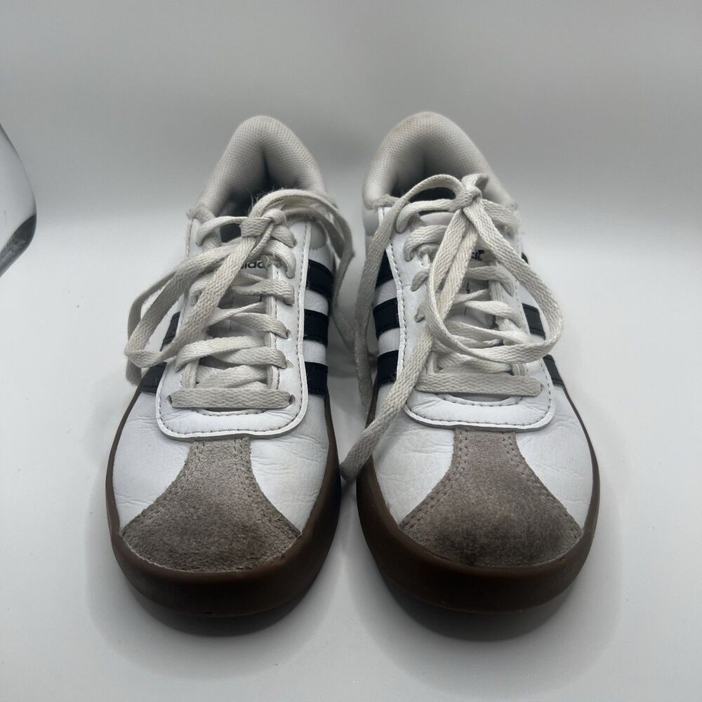 Adidas Unisex Youth Court Sneakers White Black Leather Size 12K Gum Sole